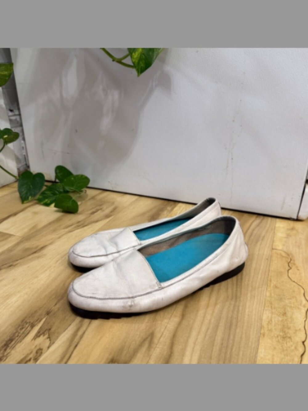 Active Air White Women's Loafers size 9